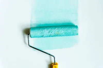 Peinture intérieure à Ceilhes-et-Rocozels — murs, plafonds et boiseries